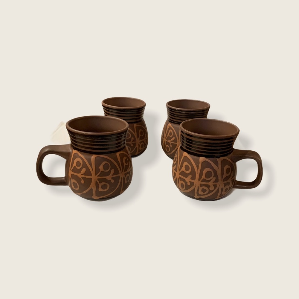 Mid Century Modern Stoneware Mugs - Picture 3 of 9
